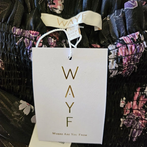 Bloomingdale's WAYF black floral off-the-shoulder top - Picture 2 of 2